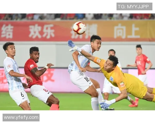 广州富力迎战深圳队全力争胜展现主场优势与球队实力对决